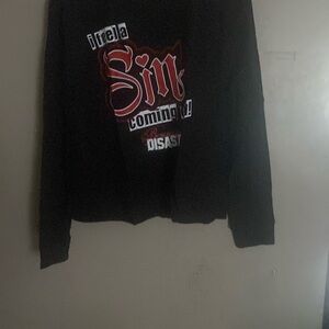 Beautiful Disaster sin crop long sleeve top